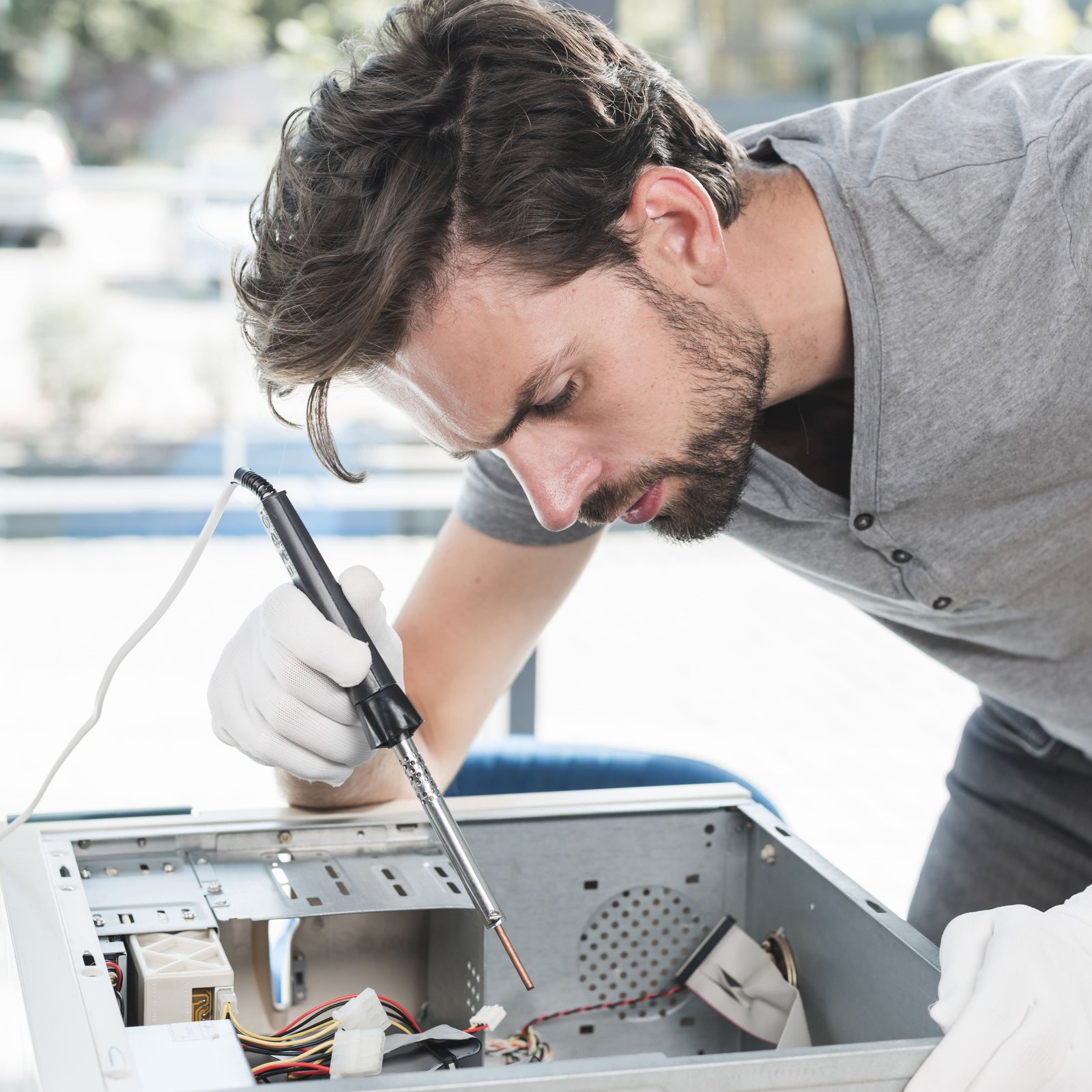 What is the most common AC problem in Dubai
